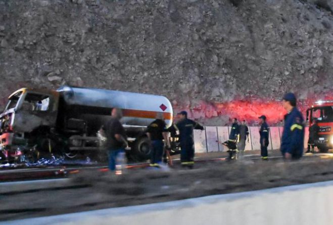 &laquo;&Zeta;&omicron;ύ&mu;&epsilon; &sigma;&tau;&eta; &Mu;&pi;&alpha;&nu;&alpha;&nu;ί&alpha;;&raquo; - &Omicron;&rho;&gamma;ή, &kappa;&alpha;&tau;&alpha;&gamma;&gamma;&epsilon;&lambda;ί&epsilon;&sigmaf; &kappa;&alpha;&iota; &alpha;&gamma;&alpha;&nu;ά&kappa;&tau;&eta;&sigma;&eta; &sigma;&tau;&eta;&nu; &Alpha;&theta;&eta;&nu;ώ&nu; - &Kappa;&omicron;&rho;ί&nu;&theta;&omicron;&upsilon; (vids)