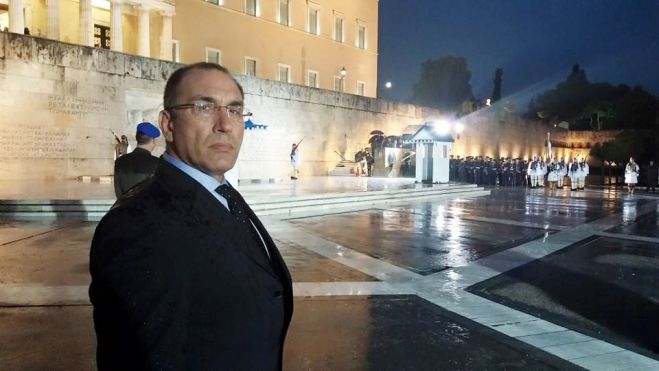 &Delta;&epsilon;&nu; &theta;&alpha; &psi;&eta;&phi;ί&sigma;&epsilon;&iota; &tau;&omicron; &nu;&omicron;&mu;&omicron;&sigma;&chi;έ&delta;&iota;&omicron; &gamma;&iota;&alpha; &tau;&eta;&nu; &alpha;&lambda;&lambda;&alpha;&gamma;ή &phi;ύ&lambda;&omicron;&upsilon; &omicron; &Delta;&eta;&mu;ή&tau;&rho;&eta;&sigmaf; &Kappa;&alpha;&mu;&mu;έ&nu;&omicron;&sigmaf;