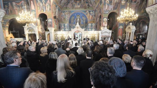 &Tau;&omicron; &tau;&epsilon;&lambda;&epsilon;&upsilon;&tau;&alpha;ί&omicron; "&alpha;&nu;&tau;ί&omicron;" &sigma;&tau;&omicron;&nu; &Theta;έ&mu;&omicron; ... (&epsilon;&iota;&kappa;ό&nu;&epsilon;&sigmaf; - &beta;ί&nu;&tau;&epsilon;&omicron;)