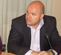 &Tau;&eta;&nu; &Epsilon;&iota;&sigma;&alpha;&gamma;&gamma;&epsilon;&lambda;ί&alpha; &epsilon;&nu;&eta;&mu;έ&rho;&omega;&sigma;&epsilon; &omicron; &Sigma;&alpha;&mu;&alpha;&rho;&tau;&zeta;ή&sigmaf; &gamma;&iota;&alpha; &tau;&alpha; &pi;&rho;&omicron;&beta;&lambda;ή&mu;&alpha;&tau;&alpha; &alpha;&sigma;&phi;&alpha;&lambda;&epsilon;ί&alpha;&sigmaf; &sigma;&tau;&omicron;&upsilon;&sigmaf; &pi;&epsilon;&zeta;&omicron;&delta;&rho;ό&mu;&omicron;&upsilon;&sigmaf; &tau;&eta;&sigmaf; &Tau;&rho;ί&pi;&omicron;&lambda;&eta;&sigmaf;!