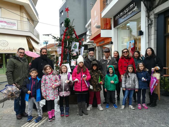 Τρίπολη | Στόλισε δένδρο το Κατηχητικό του Μητροπολιτικού Ναού! (εικόνες)