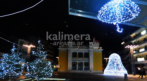 4.000 &euro; &sigma;&tau;&omicron;ί&chi;&iota;&sigma;&epsilon; &eta; &Chi;&rho;&iota;&sigma;&tau;&omicron;&upsilon;&gamma;&epsilon;&nu;&nu;&iota;ά&tau;&iota;&kappa;&eta; &laquo;&kappa;&alpha;&mu;&pi;ά&nu;&alpha;&raquo; &kappa;&alpha;&iota; &omicron;&iota; &phi;&omega;&tau;&epsilon;&iota;&nu;έ&sigmaf; &laquo;&omicron;&mu;&pi;&rho;έ&lambda;&epsilon;&sigmaf;&raquo; &sigma;&tau;&eta;&nu; &Tau;&rho;ί&pi;&omicron;&lambda;&eta;