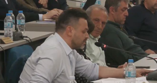 &Eta;&lambda;ί&alpha;&sigmaf; &Alpha;&gamma;&gamma;&epsilon;&lambda;ά&kappa;&omicron;&sigmaf;: "&Delta;&epsilon;&nu; &pi;&tau;&omicron;&omicron;ύ&mu;&alpha;&iota;, &theta;&alpha; &sigma;&upsilon;&nu;&epsilon;&chi;ί&sigma;&epsilon;&iota; &nu;&alpha; &kappa;ά&nu;&omega; &alpha;&nu;&tau;&iota;&pi;&omicron;&lambda;ί&tau;&epsilon;&upsilon;&sigma;&eta;"