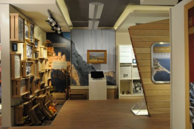 &Kappa;&lambda;&epsilon;&iota;&sigma;&tau;ά &tau;&alpha; &mu;&omicron;&upsilon;&sigma;&epsilon;ί&alpha; &Lambda;&epsilon;&omega;&nu;&iota;&delta;ί&omicron;&upsilon;