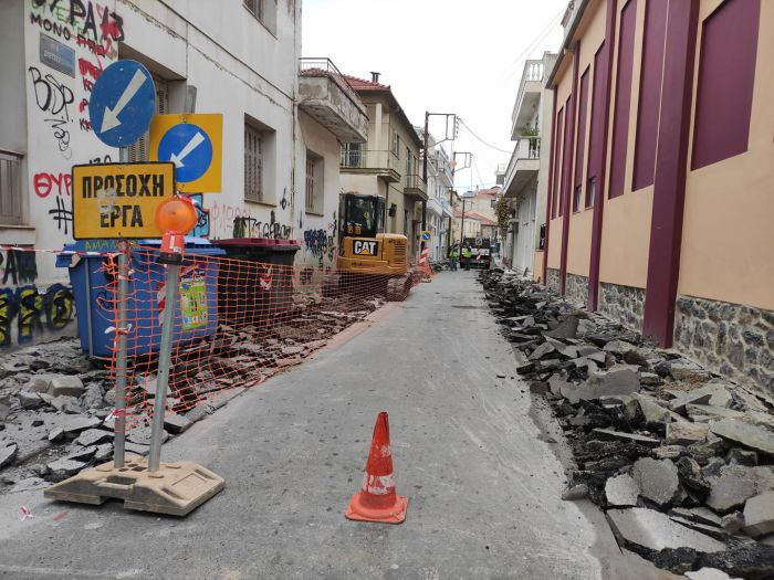 Ξεκίνησε η κατασκευή πεζοδρομίων στην Τρίπολη!