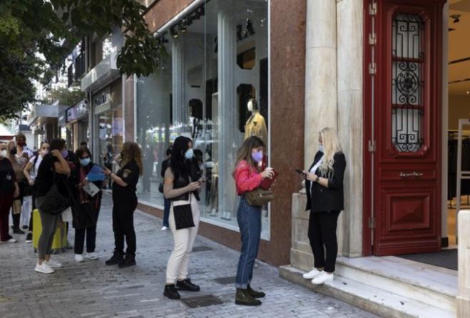 Διευθυντής ΜΕΘ: «Να μην μπαίνουν πουθενά οι ανεμβολίαστοι»