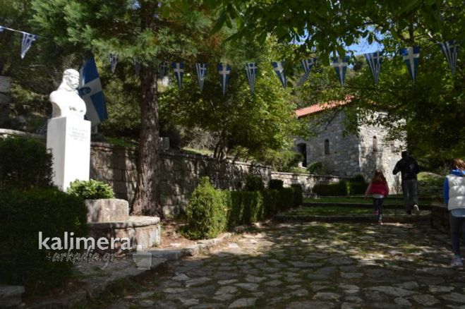 Πολιτιστικός Σύλλογος Χρυσοβιτσιωτών: &quot;Φέρτε τα οστά του Κολοκοτρώνη στο Λιμποβίσι&quot;