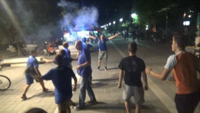 &Epsilon;&tau;&sigma;&iota; &pi;&alpha;&nu;&eta;&gamma;&upsilon;&rho;ί&zeta;&epsilon;&iota; &eta; &Tau;&rho;ί&pi;&omicron;&lambda;&eta;! (vd)