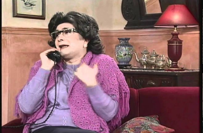 "&Omicron;&iota; 10 &mu;&iota;&kappa;&rho;&omicron;ί &Mu;ή&tau;&sigma;&omicron;&iota;" ... &epsilon;&pi;&iota;&sigma;&tau;&rho;έ&phi;&omicron;&upsilon;&nu; &sigma;&tau;&eta;&nu; &tau;&eta;&lambda;&epsilon;ό&rho;&alpha;&sigma;&eta;!