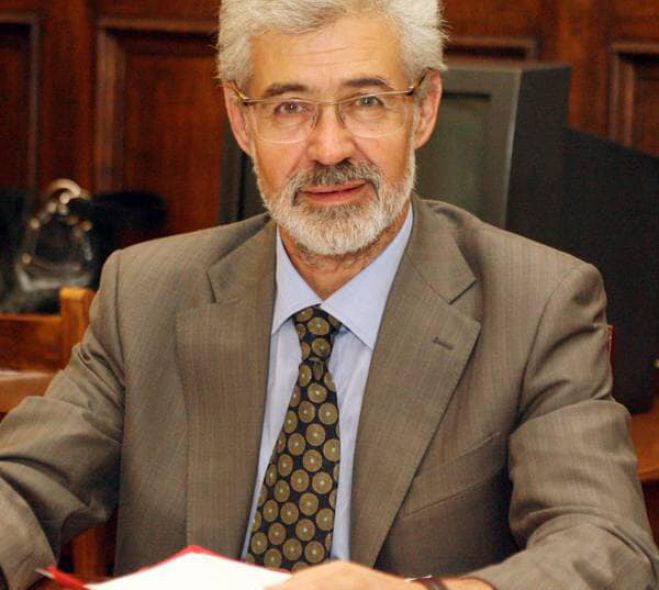 &Alpha;&pi;&epsilon;&beta;ί&omega;&sigma;&epsilon; &omicron; &pi;&rho;ώ&eta;&nu; &Beta;&omicron;&upsilon;&lambda;&epsilon;&upsilon;&tau;ή&sigmaf; &Mu;&epsilon;&sigma;&sigma;&eta;&nu;ί&alpha;&sigmaf; &Pi;έ&tau;&rho;&omicron;&sigmaf; &Kappa;&alpha;&tau;&sigma;&iota;&lambda;&iota;έ&rho;&eta;&sigmaf; - Έ&delta;&iota;&nu;&epsilon; &sigma;&kappa;&lambda;&eta;&rho;ή &mu;ά&chi;&eta; &mu;&epsilon; &tau;&omicron;&nu; &kappa;&alpha;&rho;&kappa;ί&nu;&omicron;