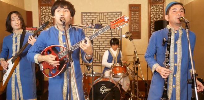 &Gamma;&iota;&alpha;&pi;&omega;&nu;έ&zeta;&omicron;&iota; &delta;&iota;&alpha;&sigma;&kappa;έ&upsilon;&alpha;&sigma;&alpha;&nu; &tau;&omicron;&nu; "&Iota;&kappa;&alpha;&rho;&iota;ώ&tau;&iota;&kappa;&omicron;" &kappa;&alpha;&iota; ... &kappa;ά&nu;&omicron;&upsilon;&nu; &chi;&alpha;&mu;ό! (vd)