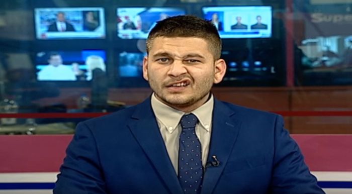 Τι συμβαίνει πίσω από τις κάμερες στο TV Super; (vd)