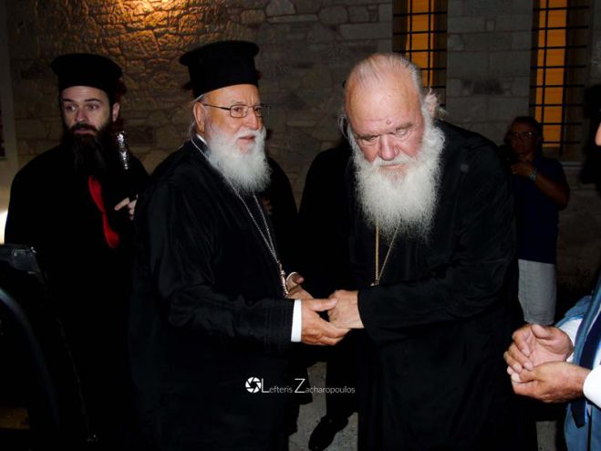 &Omicron; &Alpha;&rho;&chi;&iota;&epsilon;&pi;ί&sigma;&kappa;&omicron;&pi;&omicron;&sigmaf; ή&rho;&theta;&epsilon; &sigma;&tau;&eta;&nu; &Tau;&rho;ί&pi;&omicron;&lambda;&eta; &gamma;&iota;&alpha; &nu;&alpha; &epsilon;&upsilon;&chi;&eta;&theta;&epsilon;ί &sigma;&tau;&omicron;&nu; &Mu;&eta;&tau;&rho;&omicron;&pi;&omicron;&lambda;ί&tau;&eta; &Alpha;&lambda;έ&xi;&alpha;&nu;&delta;&rho;&omicron;! (&epsilon;&iota;&kappa;ό&nu;&epsilon;&sigmaf;)