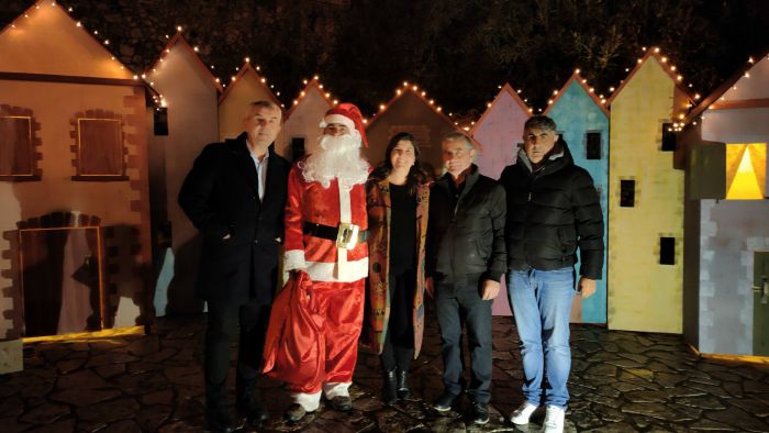 Ά&nu;&alpha;&mu;&mu;&alpha; &chi;&rho;&iota;&sigma;&tau;&omicron;&upsilon;&gamma;&epsilon;&nu;&nu;&iota;ά&tau;&iota;&kappa;&omicron;&upsilon; &delta;έ&nu;&tau;&rho;&omicron;&upsilon; &sigma;&tau;&eta;&nu; &Kappa;&alpha;&rho;ύ&tau;&alpha;&iota;&nu;&alpha; (&epsilon;&iota;&kappa;ό&nu;&epsilon;&sigmaf;)