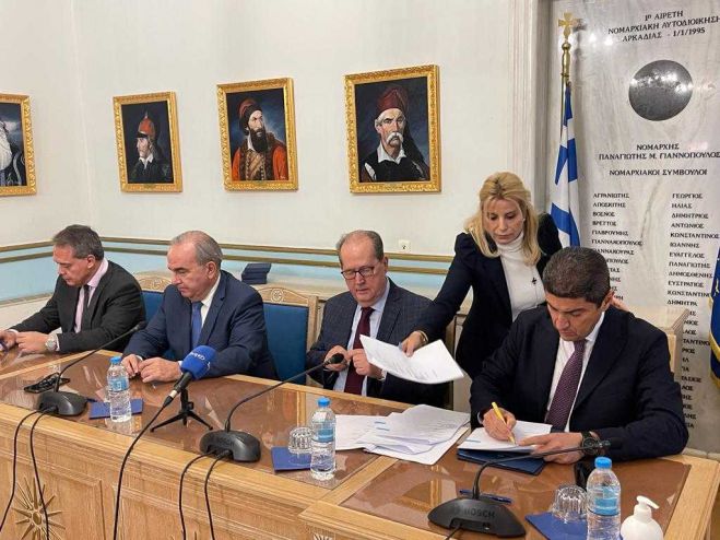 &Alpha;&Lambda;&Mu;&Alpha; &Mu;&epsilon;&gamma;&alpha;&lambda;ό&pi;&omicron;&lambda;&eta;&sigmaf; &gamma;&iota;&alpha; &tau;&eta;&nu; &pi;ί&sigma;&tau;&alpha; Motocross: "&Gamma;&iota;&alpha; ό&sigma;&alpha; έ&gamma;&iota;&nu;&alpha;&nu;, &epsilon;&nu;&eta;&mu;&epsilon;&rho;&omega;&theta;ή&kappa;&alpha;&mu;&epsilon; &kappa;&alpha;&tau;ά &tau;ύ&chi;&eta; &alpha;&pi;ό &delta;&eta;&mu;&omicron;&sigma;&iota;&epsilon;ύ&mu;&alpha;&tau;&alpha;"