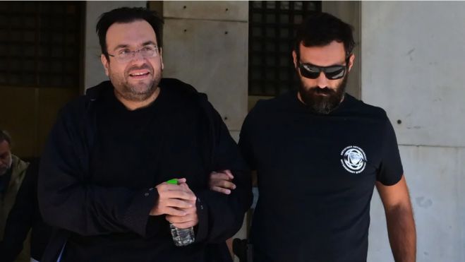&laquo;&Epsilon;ί&mu;&alpha;&iota; &alpha;&theta;ώ&omicron;&sigmaf;, &epsilon;ί&nu;&alpha;&iota; &sigma;&kappa;&epsilon;&upsilon;&omega;&rho;ί&alpha;&raquo; | &Tau;&eta;&nu; &Kappa;&upsilon;&rho;&iota;&alpha;&kappa;ή &theta;&alpha; &alpha;&pi;&omicron;&lambda;&omicron;&gamma;&eta;&theta;&epsilon;ί &omicron; &Phi;ί&lambda;&iota;&pi;&pi;&omicron;&sigmaf; &Kappa;&alpha;&mu;&pi;&omicron;ύ&rho;&eta;&sigmaf; - &laquo;&Delta;&epsilon;&nu; έ&chi;&epsilon;&iota; &delta;&iota;&alpha;&pi;&rho;ά&xi;&epsilon;&iota; &alpha;&pi;ά&tau;&eta;, &epsilon;ί&nu;&alpha;&iota; &omicron;&phi;&epsilon;&iota;&lambda;ή &sigma;&tau;&omicron;&nu; &Epsilon;&Phi;&Kappa;&Alpha;&raquo;
