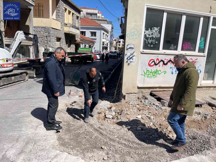 &Nu;έ&alpha; &pi;&epsilon;&zeta;&omicron;&delta;&rho;ό&mu;&iota;&alpha; &sigma;&tau;&eta;&nu; &omicron;&delta;ό "25&eta;&sigmaf; &Mu;&alpha;&rho;&tau;ί&omicron;&upsilon;" | &Tau;&zeta;&iota;&omicron;ύ&mu;&eta;&sigmaf;: &laquo;&Sigma;&tau;&omicron;&chi;&epsilon;ύ&omicron;&upsilon;&mu;&epsilon; &sigma;&epsilon; &mu;ί&alpha; &pi;ό&lambda;&eta; &pi;&omicron;&upsilon; &sigma;έ&beta;&epsilon;&tau;&alpha;&iota; &tau;&omicron;&upsilon;&sigmaf; &kappa;&alpha;&tau;&omicron;ί&kappa;&omicron;&upsilon;&sigmaf; &kappa;&alpha;&iota; &tau;&omicron;&upsilon;&sigmaf; &epsilon;&pi;&iota;&sigma;&kappa;έ&pi;&tau;&epsilon;&sigmaf; &tau;&eta;&sigmaf;&raquo;