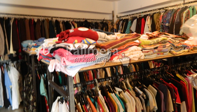 &Sigma;&upsilon;&gamma;&kappa;έ&nu;&tau;&rho;&omega;&sigma;&eta; &rho;&omicron;ύ&chi;&omega;&nu;, &pi;&alpha;&iota;&chi;&nu;&iota;&delta;&iota;ώ&nu; &kappa;&alpha;&iota; &beta;&iota;&beta;&lambda;ί&omega;&nu; &alpha;&pi;ό &tau;&omicron;&nu; &Sigma;ύ&lambda;&lambda;&omicron;&gamma;&omicron; &Gamma;&omicron;&nu;έ&omega;&nu; &tau;&omicron;&upsilon; &Gamma;&upsilon;&mu;&nu;&alpha;&sigma;ί&omicron;&upsilon; &Lambda;&epsilon;&omega;&nu;&iota;&delta;ί&omicron;&upsilon;!