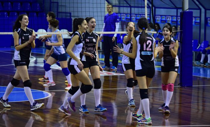 &Xi;&epsilon;&kappa;&iota;&nu;ά &eta; &Beta;΄&phi;ά&sigma;&eta; &tau;&omicron;&upsilon; &pi;&rho;&omega;&tau;&alpha;&theta;&lambda;ή&mu;&alpha;&tau;&omicron;&sigmaf; &beta;ό&lambda;&epsilon;ϊ &kappa;&omicron;&rho;&alpha;&sigma;ί&delta;&omega;&nu; &gamma;&iota;&alpha; &tau;&omicron;&nu; &Alpha;&Sigma;&Pi;&Epsilon;&Tau;