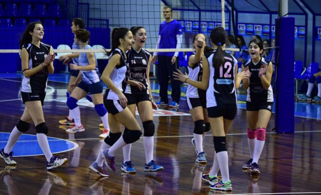 &Xi;&epsilon;&kappa;&iota;&nu;ά &eta; &Beta;΄&phi;ά&sigma;&eta; &tau;&omicron;&upsilon; &pi;&rho;&omega;&tau;&alpha;&theta;&lambda;ή&mu;&alpha;&tau;&omicron;&sigmaf; &beta;ό&lambda;&epsilon;ϊ &kappa;&omicron;&rho;&alpha;&sigma;ί&delta;&omega;&nu; &gamma;&iota;&alpha; &tau;&omicron;&nu; &Alpha;&Sigma;&Pi;&Epsilon;&Tau;