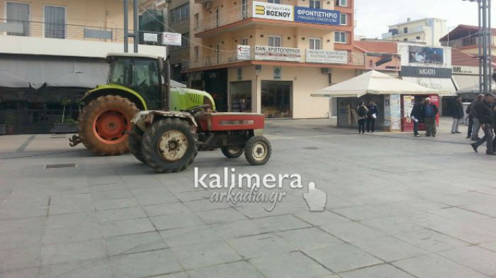 &Kappa;&lambda;&epsilon;&iota;&sigma;&tau;ά &mu;&alpha;&gamma;&alpha;&zeta;&iota;ά &kappa;&alpha;&iota; &kappa;&alpha;&phi;&epsilon;&tau;έ&rho;&iota;&epsilon;&sigmaf; &sigma;&tau;&eta;&nu; &Tau;&rho;ί&pi;&omicron;&lambda;&eta;