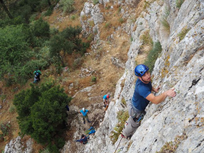 ΕΟΣ Τρίπολης | Δήλωσε συμμετοχή στη Σχολή Αναρρίχησης Βράχου Αρχαρίων
