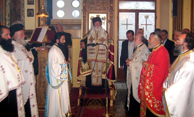 &Eta; &Alpha;&kappa;&omicron;&lambda;&omicron;&upsilon;&theta;ί&alpha; &tau;&omicron;&upsilon; &Epsilon;&sigma;&pi;&epsilon;&rho;&iota;&nu;&omicron;ύ &sigma;&tau;&eta;&nu; &Epsilon;&nu;&omicron;&rho;ί&alpha; &tau;&omicron;&upsilon; &Pi;&epsilon;&lambda;ά&gamma;&omicron;&upsilon;&sigmaf; (&epsilon;&iota;&kappa;ό&nu;&epsilon;&sigmaf;)