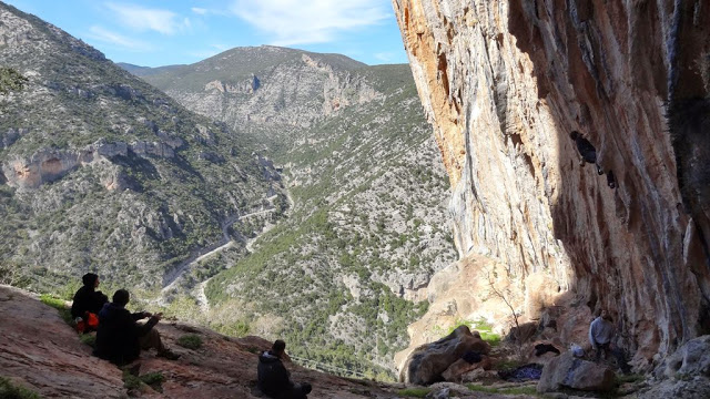 &Alpha;&nu;&alpha;&rho;&rho;&iota;&chi;&eta;&tau;&iota;&kappa;ή &sigma;&upsilon;&nu;ά&nu;&tau;&eta;&sigma;&eta; &sigma;&tau;&omicron; &Lambda;&epsilon;&omega;&nu;ί&delta;&iota;&omicron; &tau;&omicron; &tau;&rho;&iota;ή&mu;&epsilon;&rho;&omicron; &tau;&eta;&sigmaf; 25&eta;&sigmaf; &Mu;&alpha;&rho;&tau;ί&omicron;&upsilon;