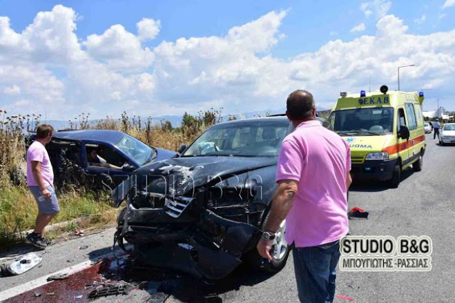 &Sigma;&omicron;&beta;&alpha;&rho;ό &tau;&rho;&omicron;&chi;&alpha;ί&omicron; &sigma;&tau;&eta;&nu; &pi;&alpha;&rho;&alpha;&lambda;&iota;&alpha;&kappa;ή &Nu;&alpha;&upsilon;&pi;&lambda;ί&omicron;&upsilon; - &Nu;έ&alpha;&sigmaf; &Kappa;ί&omicron;&upsilon; (vd)