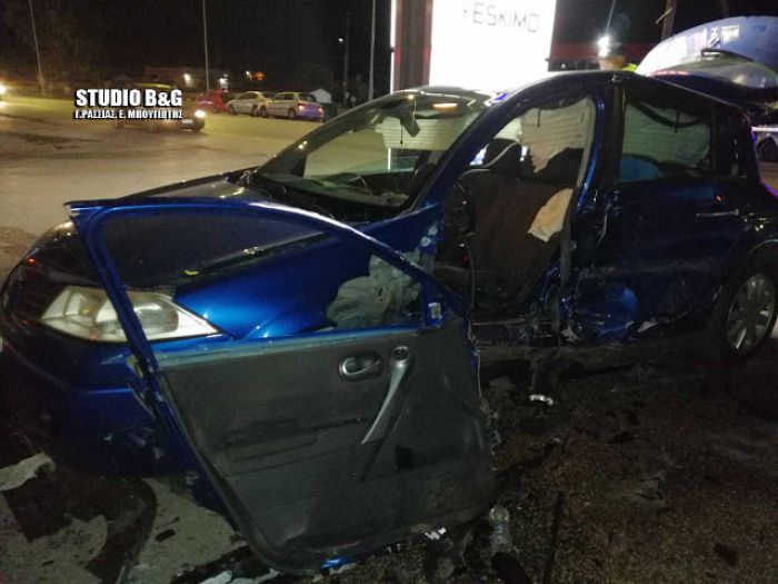Τροχαίο ατύχημα στη Δαλαμανάρα Αργολίδας - Τραυματίας γυναίκα οδηγός