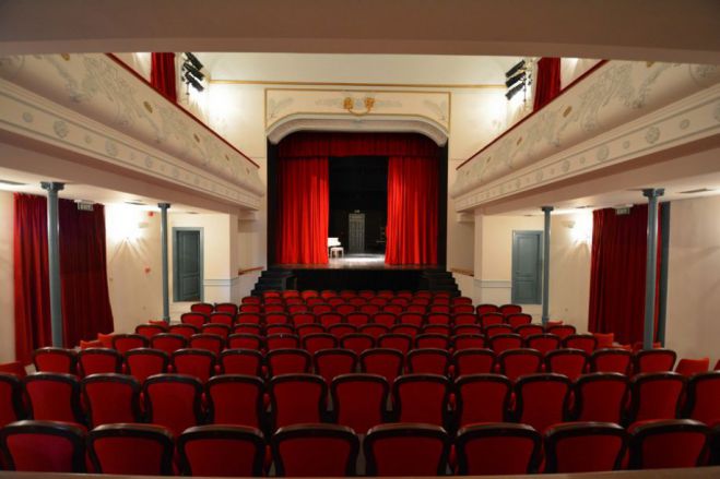 Χρειάζεται η Τρίπολη ένα καινούργιο Θέατρο;