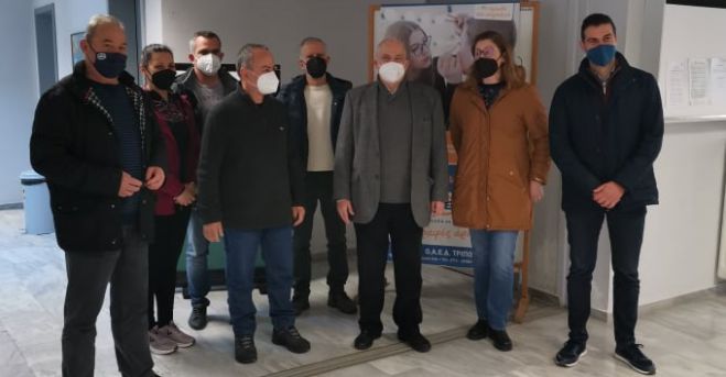 &Sigma;&chi;&omicron;&lambda;ή &Omicron;&Alpha;&Epsilon;&Delta; &Tau;&rho;ί&pi;&omicron;&lambda;&eta;&sigmaf; | "&Upsilon;&pi;&eta;&rho;&epsilon;&tau;&omicron;ύ&nu; &mu;ό&nu;&omicron; έ&nu;&alpha;&sigmaf; &upsilon;&pi;ά&lambda;&lambda;&eta;&lambda;&omicron;&sigmaf; &kappa;&alpha;&iota; &omicron; &delta;&iota;&epsilon;&upsilon;&theta;&upsilon;&nu;&tau;ή&sigmaf;, &pi;&iota; &upsilon;&pi;ό&lambda;&omicron;&iota;&pi;&omicron;&iota;&nbsp;&epsilon;ί&nu;&alpha;&iota;&nbsp; &alpha;&nu;&alpha;&pi;&lambda;&eta;&rho;&omega;&tau;έ&sigmaf; &kappa;&alpha;&iota; &omega;&rho;&omicron;&mu;ί&sigma;&theta;&iota;&omicron;&iota;"!