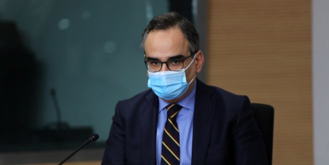 &Kappa;&omicron;&nu;&tau;&omicron;&zeta;&alpha;&mu;ά&nu;&eta;&sigmaf;: "&Tau;&omicron; &epsilon;&mu;&beta;ό&lambda;&iota;&omicron; &gamma;&iota;&alpha; &tau;&omicron;&nu; &kappa;&omicron;&rho;&omega;&nu;&omicron;ϊό &theta;&alpha; &chi;&omicron;&rho;&eta;&gamma;&eta;&theta;&epsilon;ί &delta;&omega;&rho;&epsilon;ά&nu;"