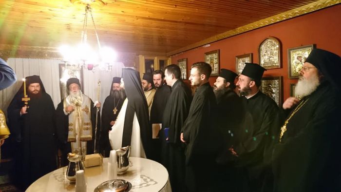 Πρώην αστυνομικός από την Κρήτη έγινε Μοναχός στις Βάρσες (εικόνες)