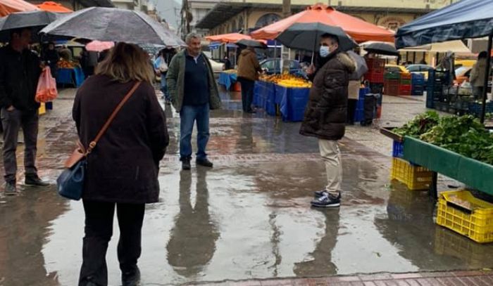 Τις λαϊκές της Τρίπολης επισκέφθηκε ο Δήμαρχος Κώστας Τζιούμης - Ικανοποίηση για τη σωστή λειτουργία των αγορών (εικόνες)