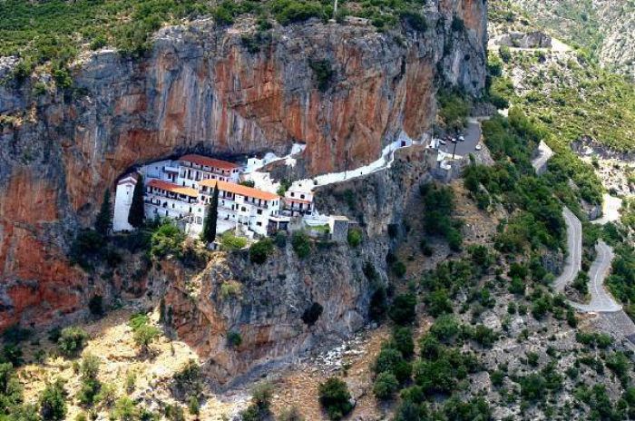 &Pi;&epsilon;&zeta;&omicron;&pi;ό&rho;&omicron;&iota; &tau;&eta;&sigmaf; &Kappa;&alpha;&lambda;&alpha;&mu;ά&tau;&alpha;&sigmaf; &theta;&alpha; &kappa;ό&psi;&omicron;&upsilon;&nu; &tau;&eta;&nu; &pi;ί&tau;&alpha; &tau;&omicron;&upsilon;&sigmaf; &sigma;&tau;&eta; &Mu;&omicron;&nu;ή &Epsilon;&lambda;ώ&nu;&eta;&sigmaf;!