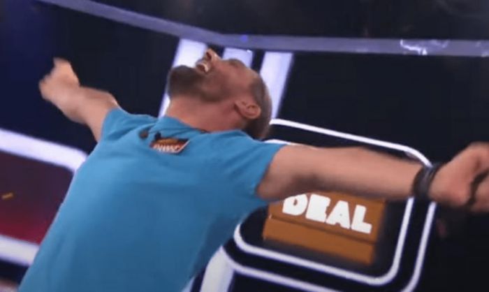 Deal &ndash; &Pi;&alpha;ί&kappa;&tau;&eta;&sigmaf; &alpha;&pi;ό &tau;&eta;&nu; &Kappa;&alpha;&lambda;&alpha;&mu;ά&tau;&alpha; &laquo;&pi;&epsilon;&tau;&sigma;ό&kappa;&omicron;&psi;&epsilon;&raquo; &tau;&omicron;&nu; &tau;&rho;&alpha;&pi;&epsilon;&zeta;ί&tau;&eta;! (vd)