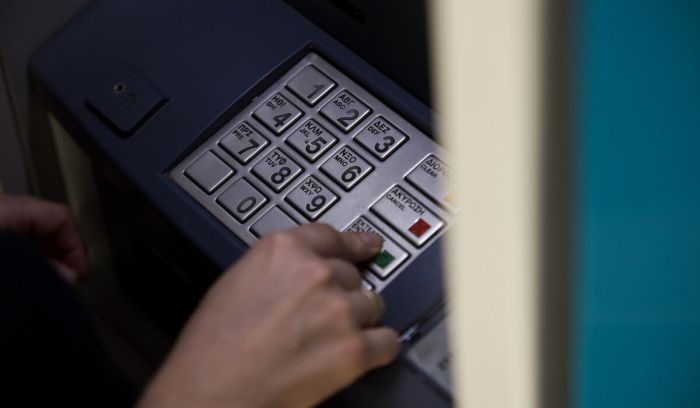 Έρχονται κοινόχρηστα ΑΤΜ από τις τράπεζες