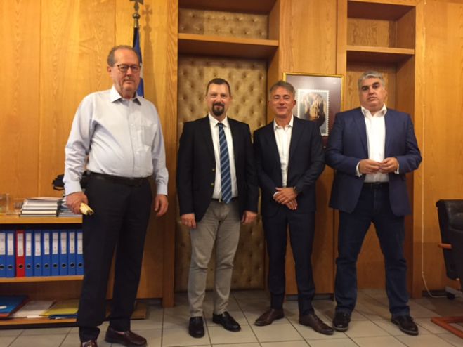 Internet &mu;&epsilon; &tau;&alpha;&chi;ύ&tau;&eta;&tau;&epsilon;&sigmaf; 5G &sigma;&tau;&eta;&nu; &Kappa;&alpha;&lambda;&alpha;&mu;ά&tau;&alpha;!