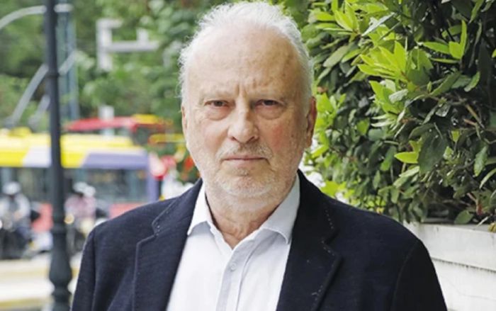 &Pi;έ&theta;&alpha;&nu;&epsilon; &omicron; &Rho;ό&mu;&pi;&epsilon;&rho;&tau; &Omicron;&upsilon;ί&lambda;&iota;&alpha;&mu;&sigmaf;