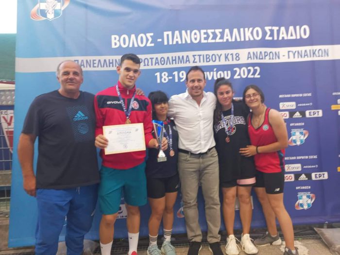 &Pi;&alpha;&nu;&epsilon;&lambda;&lambda;ή&nu;&iota;&omicron; &Pi;&rho;&omega;&tau;ά&theta;&lambda;&eta;&mu;&alpha; &sigma;&tau;ί&beta;&omicron;&upsilon; &Kappa;18 | &Chi;&rho;&upsilon;&sigma;ό&sigmaf; &omicron; &Lambda;&upsilon;&mu;&pi;&epsilon;&rho;ό&pi;&omicron;&upsilon;&lambda;&omicron;&sigmaf;, &chi;ά&lambda;&kappa;&iota;&nu;&epsilon;&sigmaf; &omicron;&iota; &Delta;&rho;&alpha;&kappa;&omicron;&pi;&omicron;ύ&lambda;&omicron;&upsilon; &kappa;&alpha;&iota; &Mu;ί&chi;&alpha;&lambda;&omicron;&upsilon;