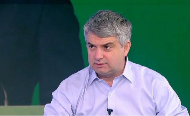 &Kappa;&omega;&nu;&sigma;&tau;&alpha;&nu;&tau;&iota;&nu;ό&pi;&omicron;&upsilon;&lambda;&omicron;&sigmaf;: "&Delta;&epsilon;&nu; &epsilon;ί&mu;&alpha;&sigma;&tau;&epsilon; &epsilon;&delta;ώ &gamma;&iota;&alpha; &nu;&alpha; &pi;ά&rho;&omicron;&upsilon;&mu;&epsilon; &kappa;&alpha;&rho;έ&kappa;&lambda;&epsilon;&sigmaf; &epsilon;&xi;&omicron;&upsilon;&sigma;ί&alpha;&sigmaf;, &epsilon;ί&mu;&alpha;&sigma;&tau;&epsilon; &epsilon;&delta;ώ &gamma;&iota;&alpha; &nu;&alpha; &alpha;&lambda;&lambda;ά&xi;&omicron;&upsilon;&mu;&epsilon; &pi;&omicron;&lambda;&iota;&tau;&iota;&kappa;έ&sigmaf;"