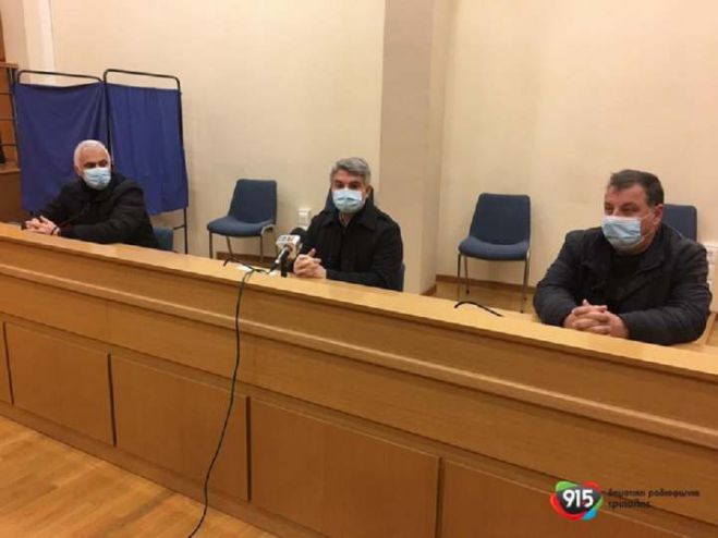 &Sigma;&upsilon;&nu;ά&nu;&tau;&eta;&sigma;&eta; &Kappa;&omega;&nu;&sigma;&tau;&alpha;&nu;&tau;&iota;&nu;ό&pi;&omicron;&upsilon;&lambda;&omicron;&upsilon; &mu;&epsilon; &tau;&eta;&nu; Έ&nu;&omega;&sigma;&eta; &pi;&rho;&omicron;έ&delta;&rho;&omega;&nu; &kappa;&omicron;&iota;&nu;&omicron;&tau;ή&tau;&omega;&nu; &tau;&omicron;&upsilon; &Delta;ή&mu;&omicron;&upsilon; &Tau;&rho;ί&pi;&omicron;&lambda;&eta;&sigmaf; &gamma;&iota;&alpha; &tau;&omicron; &nu;έ&omicron; &epsilon;&kappa;&lambda;&omicron;&gamma;&iota;&kappa;ό &nu;ό&mu;&omicron; (vd)