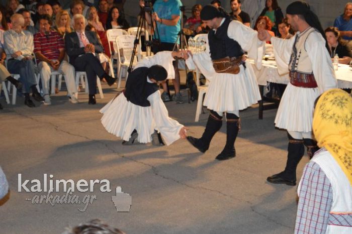 Η Λαογραφική Εστία στο Διαγωνισμό Δημοτικού Τραγουδιού στα Λαγκάδια (vd)