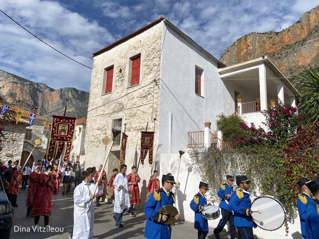 Τα Εισόδια της Θεοτόκου στο Λεωνίδιο ... μέσα από εικόνες