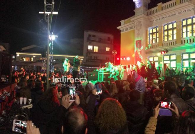 &Chi;&rho;&iota;&sigma;&tau;&omicron;ύ&gamma;&epsilon;&nu;&nu;&alpha; &sigma;&tau;&eta;&nu; &Tau;&rho;ί&pi;&omicron;&lambda;&eta; | &Mu;&omicron;&upsilon;&sigma;&iota;&kappa;ό party &mu;&epsilon; &tau;&omicron;&upsilon;&sigmaf; Kings &sigma;&tau;&eta;&nu; &pi;&lambda;&alpha;&tau;&epsilon;ί&alpha; &Pi;&epsilon;&tau;&rho;&iota;&nu;&omicron;ύ! (vd)