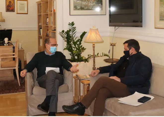 &Sigma;&upsilon;&nu;ά&nu;&tau;&eta;&sigma;&eta; &Nu;ί&kappa;&alpha; - &Kappa;&alpha;&mu;&pi;ύ&lambda;&eta; &gamma;&iota;&alpha; &theta;έ&mu;&alpha;&tau;&alpha; &tau;&eta;&sigmaf; &Beta;ό&rho;&epsilon;&iota;&alpha;&sigmaf; &Kappa;&upsilon;&nu;&omicron;&upsilon;&rho;ί&alpha;&sigmaf;