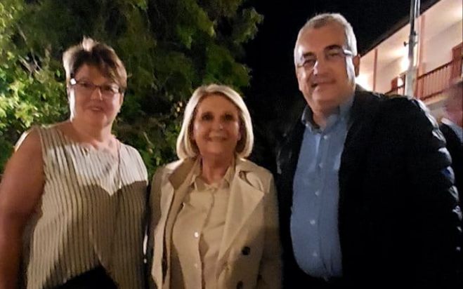 &Mu;&epsilon; &tau;&eta;&nu; &Beta;&omicron;ύ&lambda;&tau;&epsilon;&psi;&eta; &sigma;&tau;&eta; &Zeta;ά&tau;&omicron;&upsilon;&nu;&alpha; &omicron; &Pi;&alpha;&nu;&alpha;&gamma;&iota;ώ&tau;&eta;&sigmaf; &Beta;&alpha;&lambda;&alpha;&sigma;ό&pi;&omicron;&upsilon;&lambda;&omicron;&sigmaf;