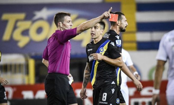 &Mu;&iota;&nu;&tau;&iota;&omicron;ύ&rho;&eta;&sigmaf;: "&Lambda;ά&theta;&omicron;&sigmaf; &kappa;&alpha;&iota; &omicron;&iota; &delta;ύ&omicron; &kappa;ί&tau;&rho;&iota;&nu;&epsilon;&sigmaf; &sigma;&tau;&omicron;&nu; &Kappa;&alpha;&lambda;&tau;&sigma;ά"