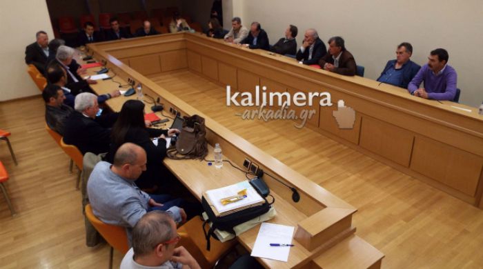 Σκουπίδια: Χωρίς κοινή πρόταση πάνε οι Δήμαρχοι της Πελοποννήσου στο Μαξίμου! (vd)